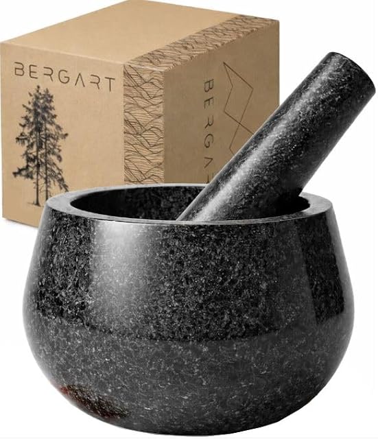 Mortaio in granito BergArt con interno ruvido e pestello lungo